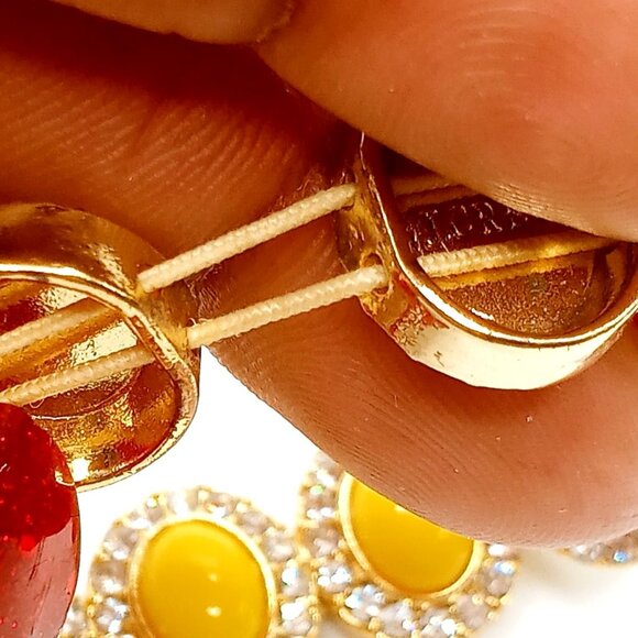 J. Crew Stretchy Bracelet Gold Tone Metal Yellow Enamel Rhinestones 6 3/4 Inch - Picture 6 of 8